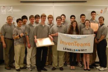 Bishop Kelly High School InvenTeam